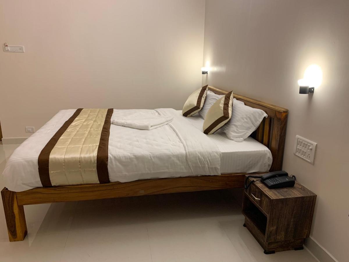 Hotel Rani And Rani Residency بونديتْشيري المظهر الخارجي الصورة