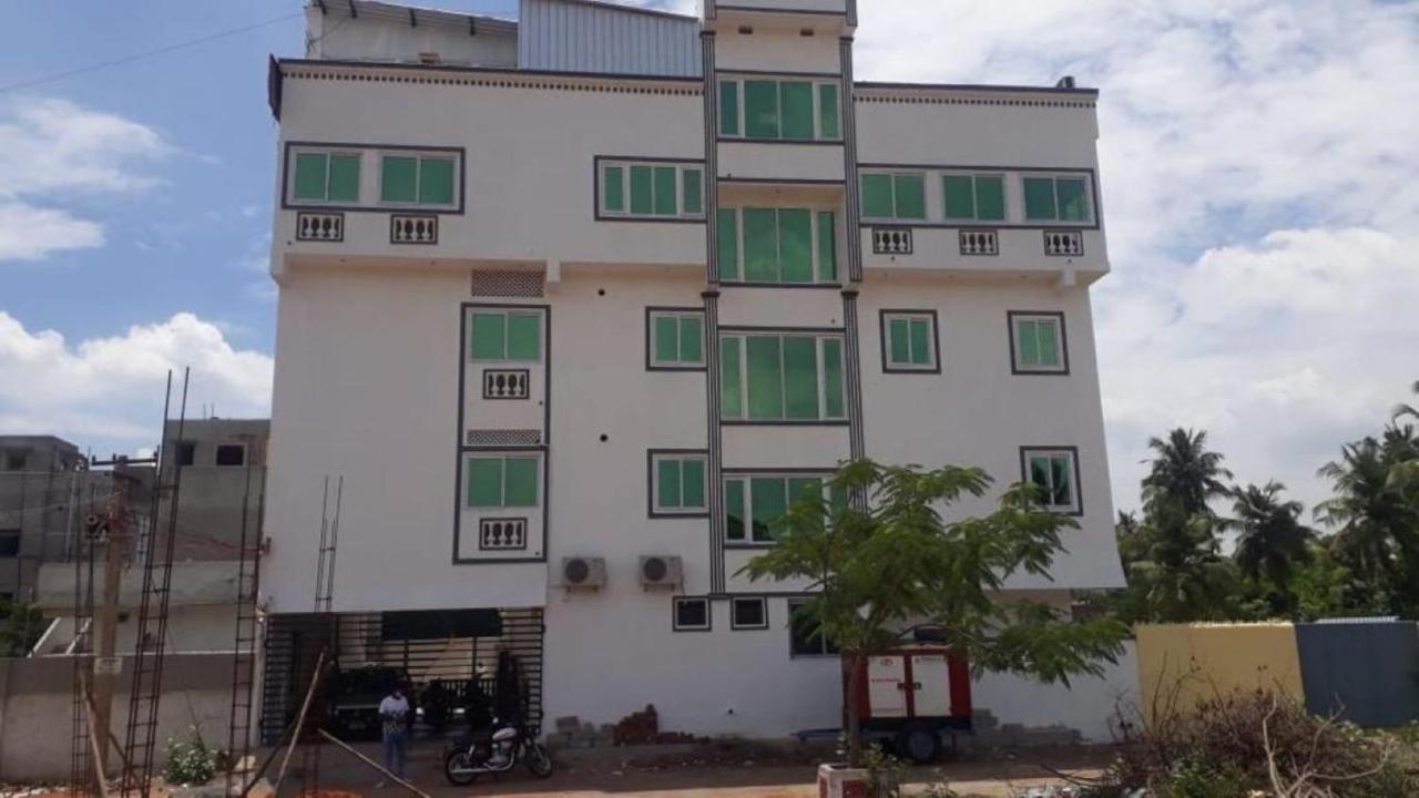 Hotel Rani And Rani Residency بونديتْشيري المظهر الخارجي الصورة