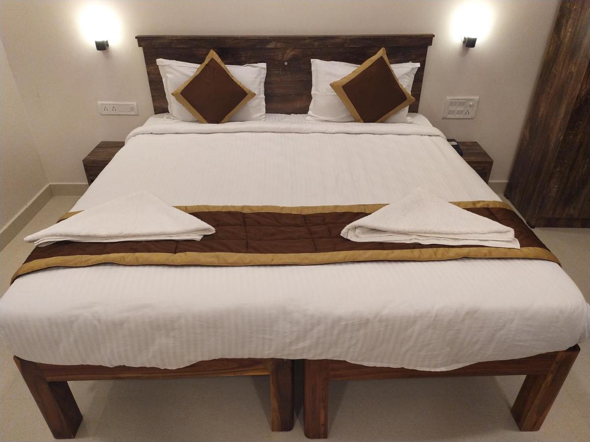Hotel Rani And Rani Residency بونديتْشيري المظهر الخارجي الصورة