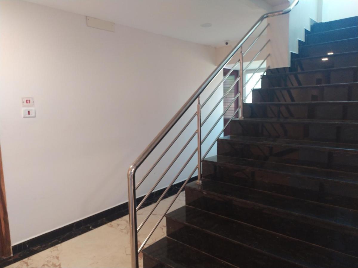 Hotel Rani And Rani Residency بونديتْشيري المظهر الخارجي الصورة