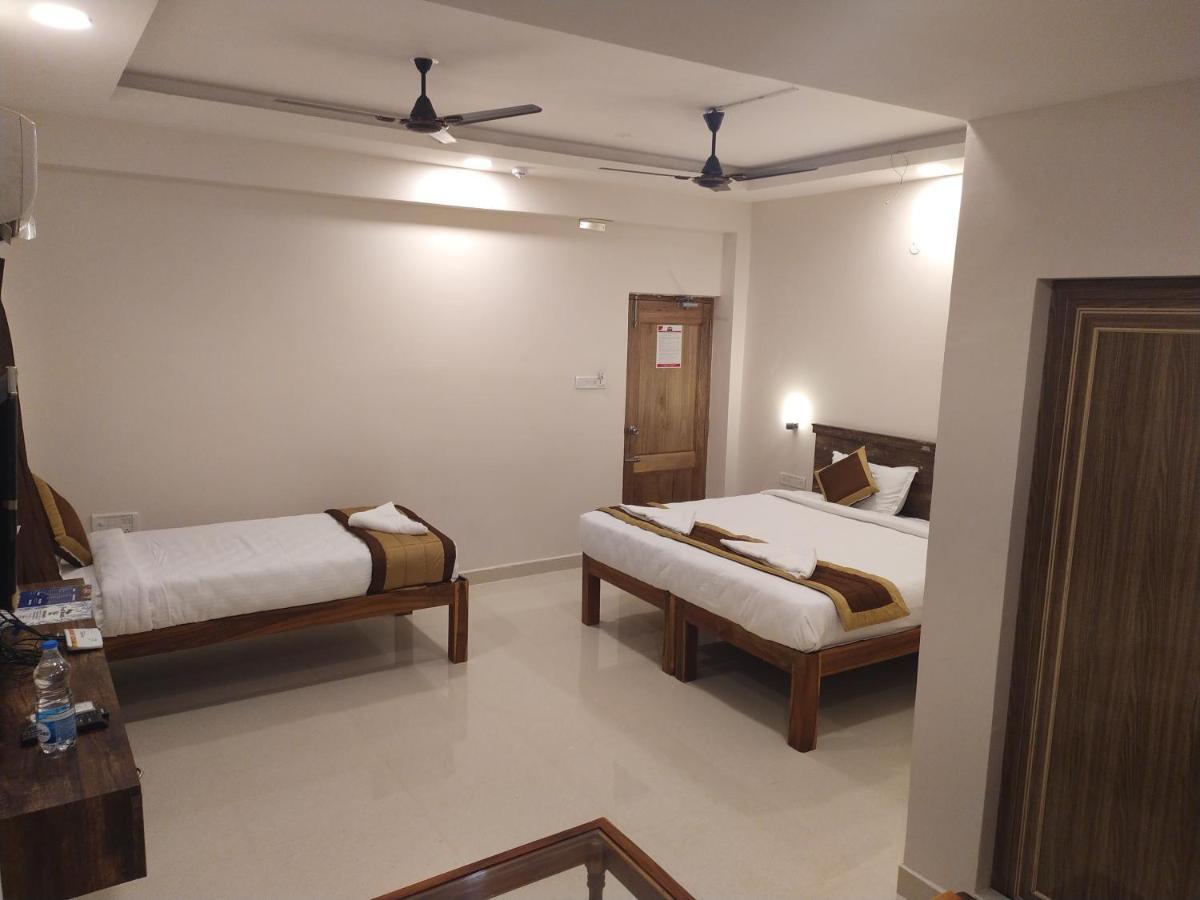 Hotel Rani And Rani Residency بونديتْشيري المظهر الخارجي الصورة