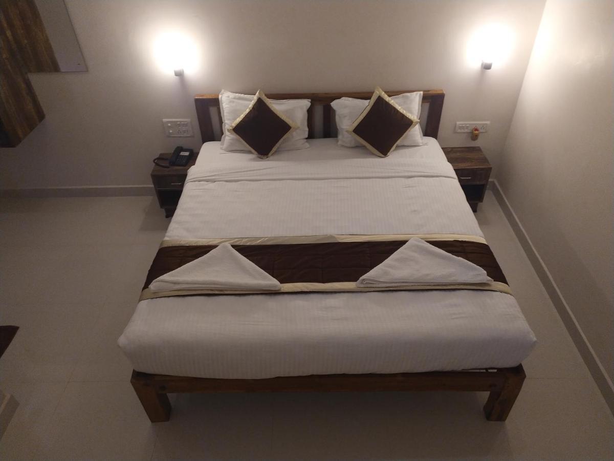 Hotel Rani And Rani Residency بونديتْشيري المظهر الخارجي الصورة