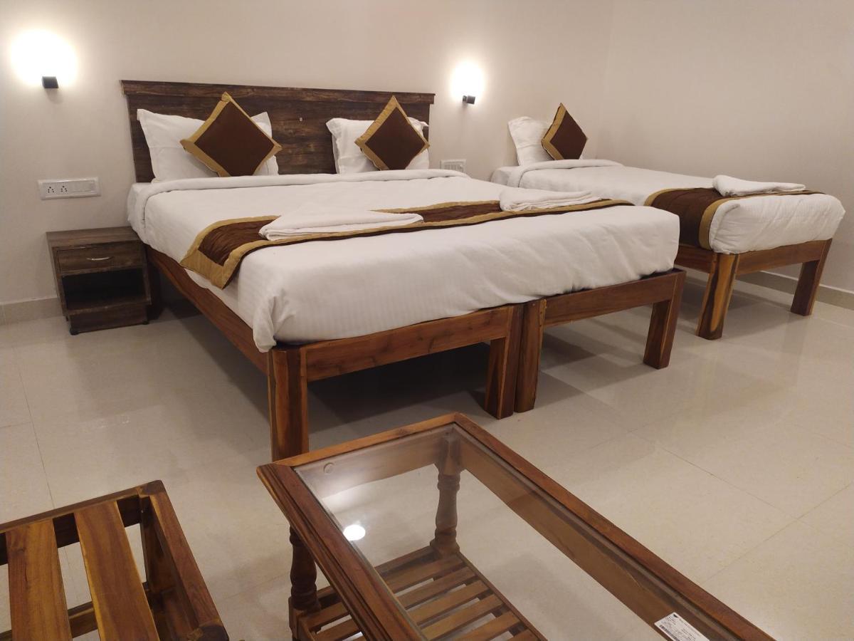 Hotel Rani And Rani Residency بونديتْشيري المظهر الخارجي الصورة